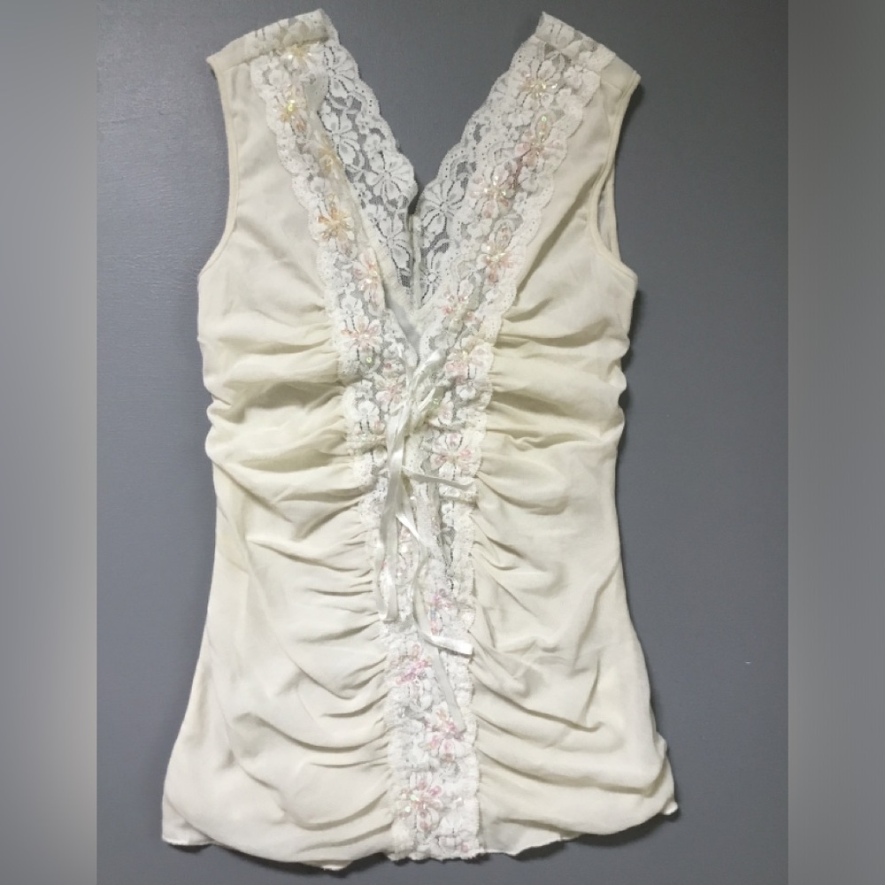 TwentyOne Vintage Y2K Top Sequins Lace Up Front Trim